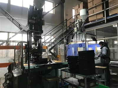 Plastik ichki stress va in'ektsion kalıplanmış qismlar o'rtasidagi munosabatlar